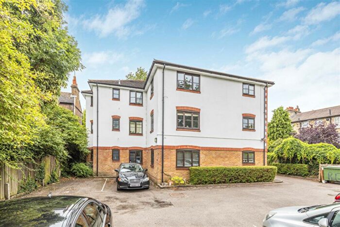 1 Bedroom Flat To Rent In Kendal Court, East Sheen, SW14