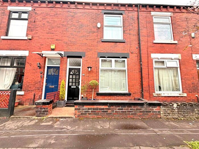 3 Bedroom Terraced House For Sale In Rossington Street, Manchester, M40