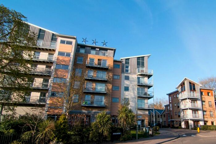 2 Bedroom Flat To Rent In Brand House, Farnborough GU14