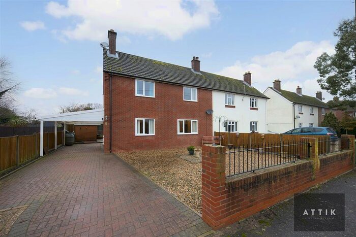 3 Bedroom Semi-Detached House For Sale In Tottington Road, Thompson, Thetford, IP24