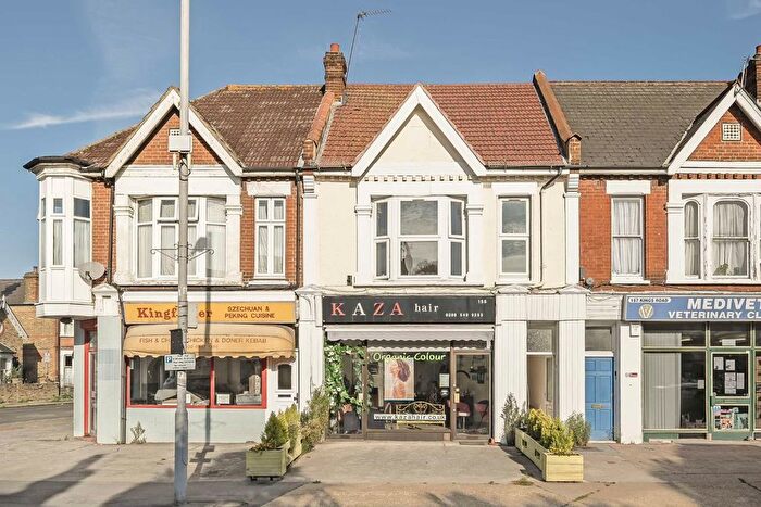 4 Bedroom Flat To Rent In Kings Road, Kingston Upon Thames, KT2
