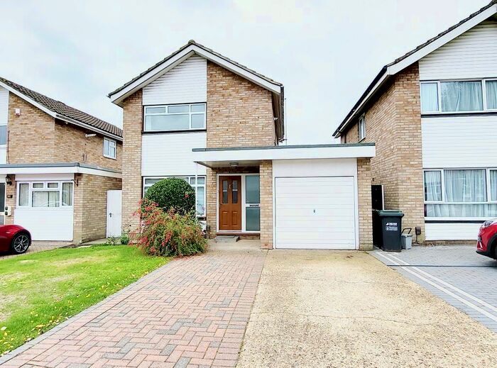 3 Bedroom Detached House To Rent In Leigh Rodd, Carpenders Park, WD19