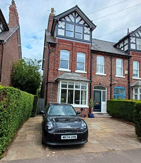 5 Bedroom Semi-Detached House To Rent In Trafford Rd, A/E, SK9