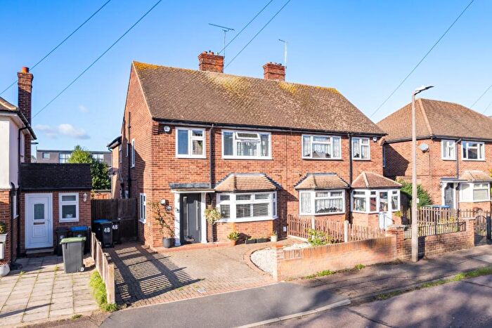 4 Bedroom Semi Detached House For Sale In Greensted Road, Loughton, IG10