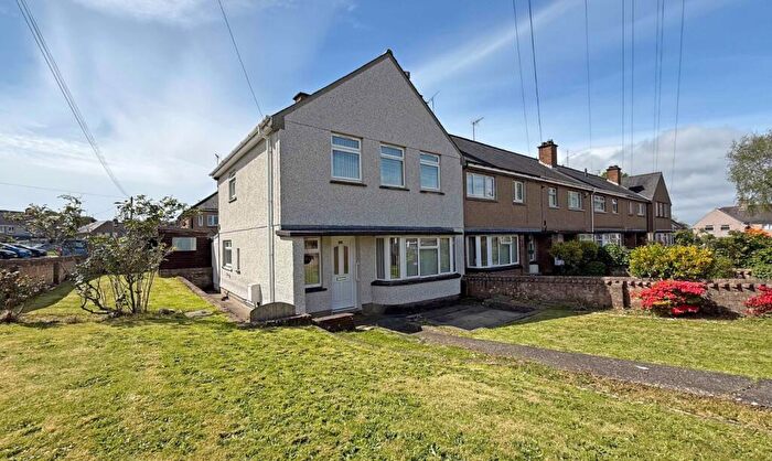 3 Bedroom End Of Terrace House For Sale In Llwyn Beuno, Bontnewydd, Caernarfon, Gwynedd, LL55