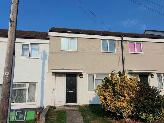 3 Bedroom Terraced House To Rent In Calshot Close, Newquay, TR7