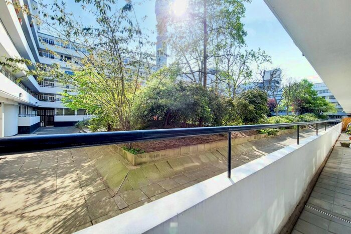 1 Bedroom Flat To Rent In Clipstone Street, Fitzrovia, London, W1W