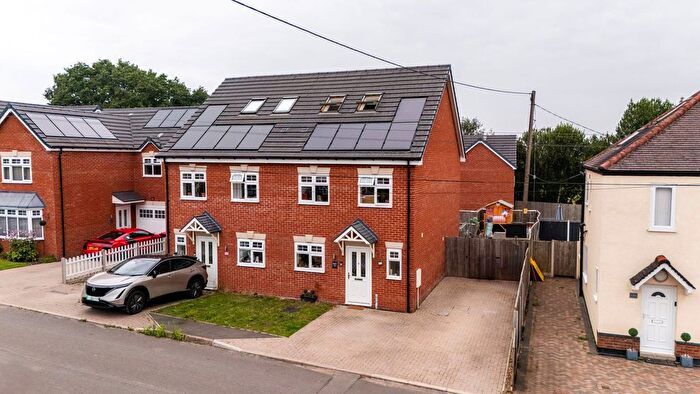 4 Bedroom Semi-Detached House For Sale In Dunns Lane, Dordon, Tamworth, B78