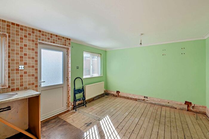 3 Bedroom Terraced House For Sale In Kirkstall Avenue, Middlesbrough, TS3