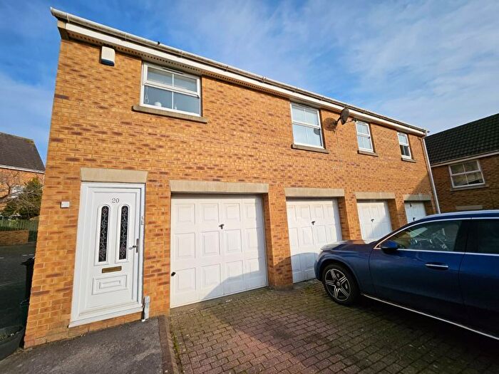 2 Bedroom Property To Rent In Casson Drive, Stoke Park, Bristol, BS16