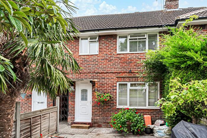 4 Bedroom Terraced House For Sale In Roundway, Egham, TW20