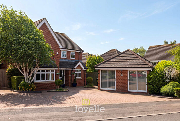 4 Bedroom Detached House For Sale In Larkspur Avenue, Healing, DN41