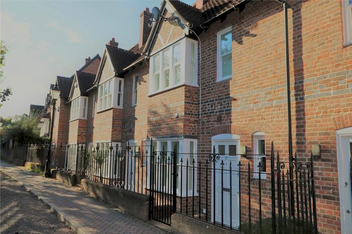 2 Bedroom Terraced House To Rent In Kelsey Lane, Beckenham BR3