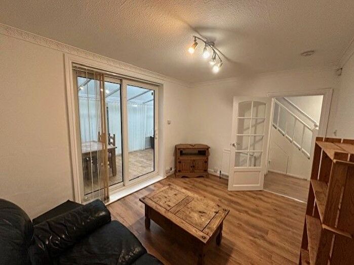 4 Bedroom Semi-Detached House To Rent In Fog Lane, Manchester, M19