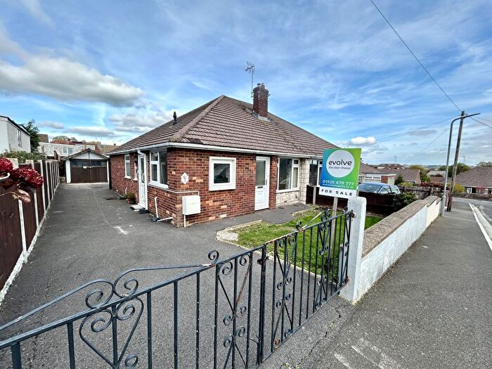 2 Bedroom Bungalow For Sale In Neathem Road, Yeovil, BA21