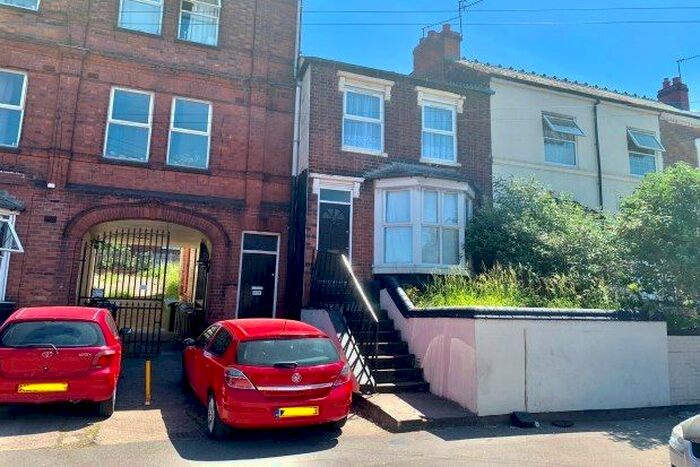 3 Bedroom Flat To Rent In Wednesbury Road, Walsall WS1