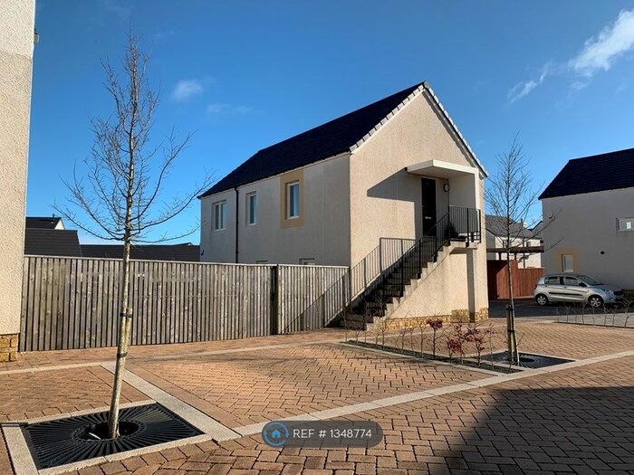 2 Bedroom Flat To Rent In Picketlaw Road, Eaglesham, Glasgow, G76