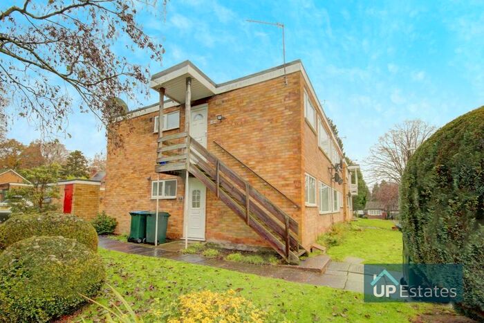 2 Bedroom Maisonette To Rent In Woodcraft Close, Coventry, CV4