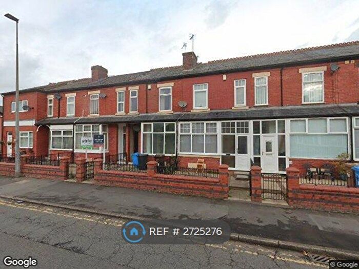 3 Bedroom Terraced House To Rent In Tootal Road, Salford, M5