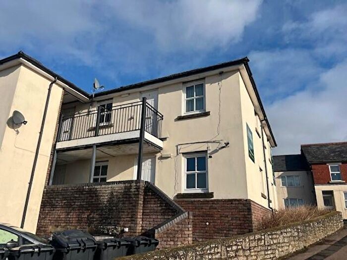 1 Bedroom Flat To Rent In High Street, Cinderford, Gloucestershire, GL14