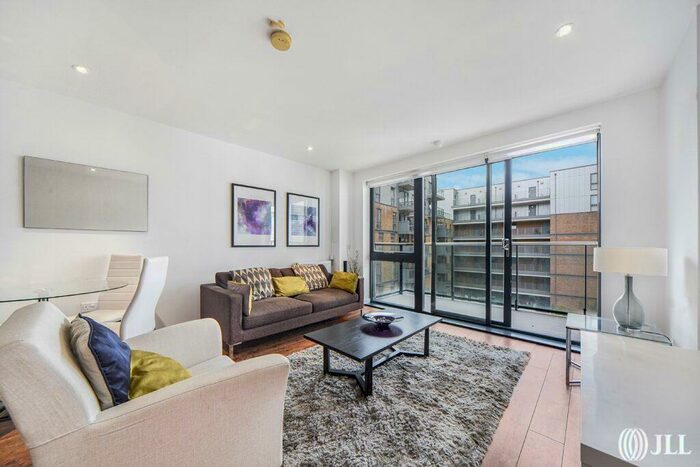 2 Bedroom Flat For Sale In Lindfield Street London, E14