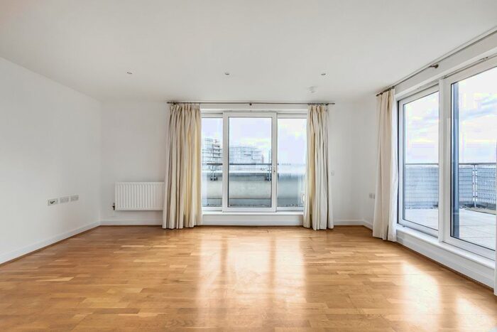 2 Bedroom Flat To Rent In Tarves Way, London, SE10