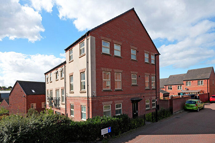 5 Bedroom Town House To Rent In Tudor Close, Sheffield, S9