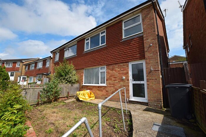 3 Bedroom End Of Terrace House To Rent In Sedlescombe Gardens, St Leonards On Sea, TN38