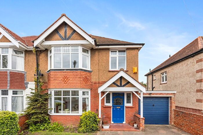 4 Bedroom Semi-Detached House For Sale In Loxwood Avenue, Worthing, BN14