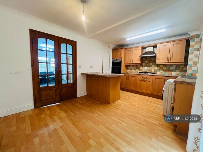 3 Bedroom Terraced House To Rent In Ramshead Crescent, Leeds, LS14