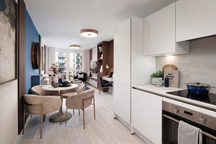 1 Bedroom Flat For Sale In "Menier Apartments" At Carnation Gardens, Nestle Avenue, Hayes, UB3