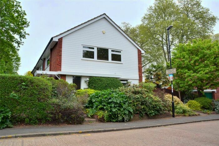 3 Bedroom End Of Terrace House To Rent In Foxwood Road, London, SE3