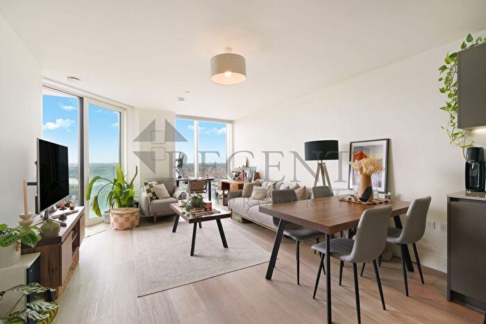1 Bedroom Flat For Sale In Hale Works Apartments, Daneland Walk, N17