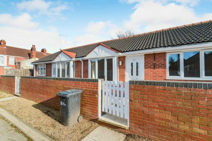 2 Bedroom Terraced Bungalow To Rent In Durham Street, Hull, Yorkshire, HU8