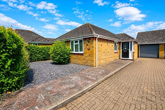 3 Bedroom Detached Bungalow For Sale In Mackenders Lane, Aylesford, ME20