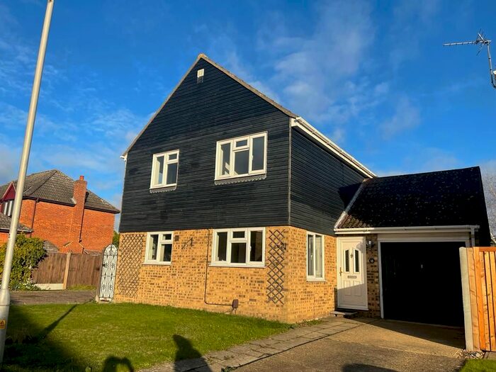 4 Bedroom Detached House To Rent In President Road, Lexden, Colchester CO3
