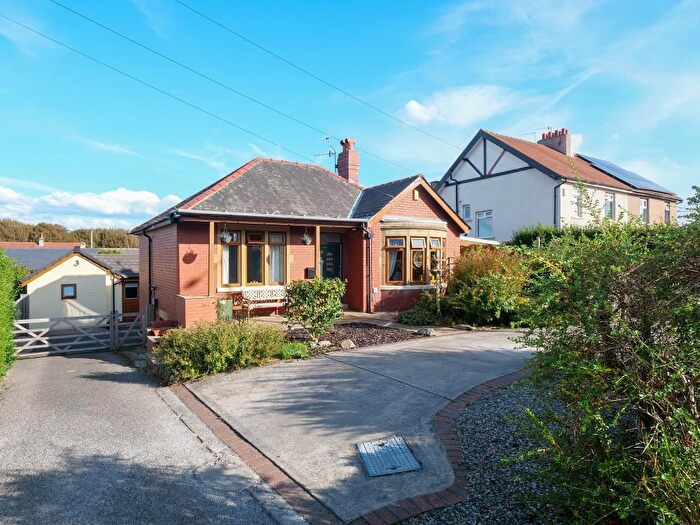 5 Bedroom Bungalow For Sale In Heysham Road, Heysham, LA3