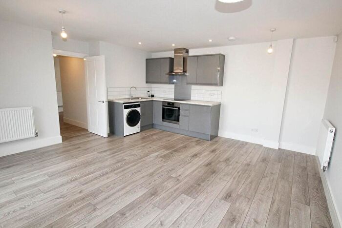 1 Bedroom Apartment To Rent In Bakers Mews, Aylesbury, HP20