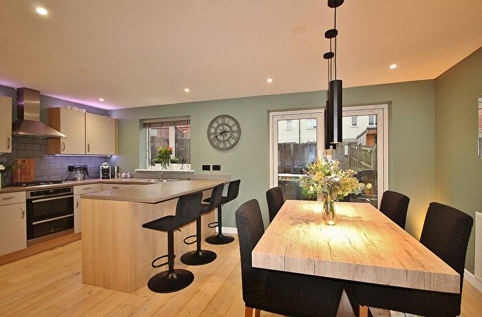 4 Bedroom Detached House For Sale In Townsend Road, Witney, OX29