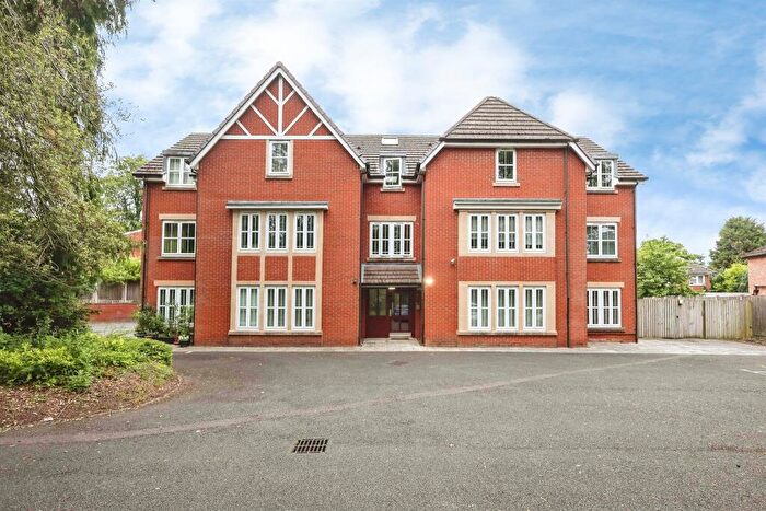 2 Bedroom Flat For Sale In Harborne Park Road, Birmingham, B17