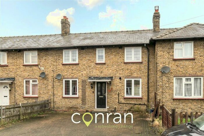 3 Bedroom Terraced House To Rent In Periton Road, London, SE9