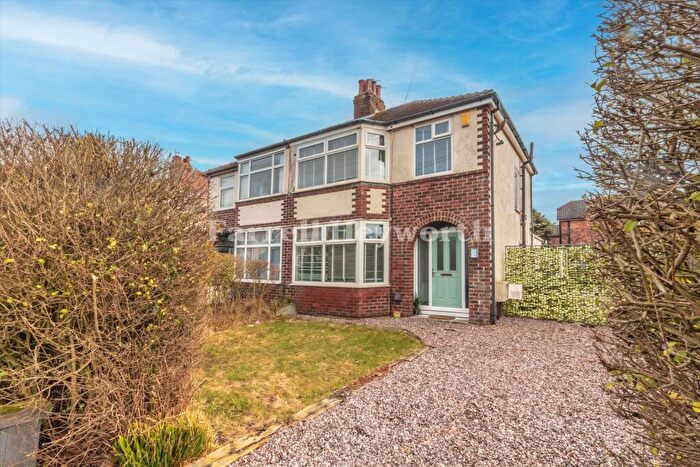 3 Bedroom Semi Detached House For Sale In North Drive, Thornton Cleveleys, FY5