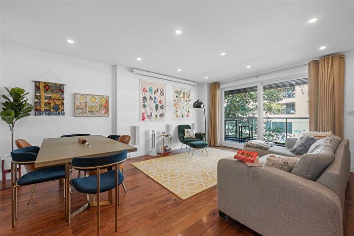 2 Bedroom Flat To Rent In Orsman Road, Hackney, London, N1