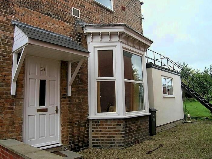 1 Bedroom Detached House To Rent In Thirlwell Road, Sheffield, South Yorkshire, Uk, S8