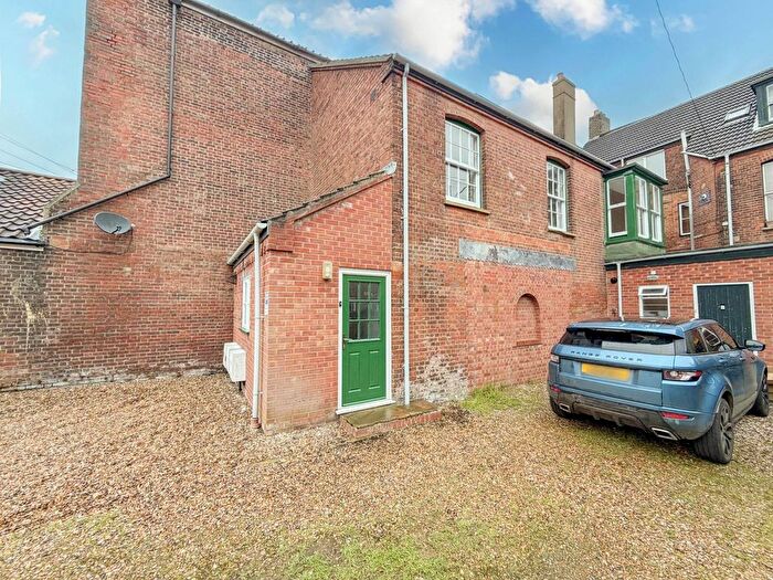 2 Bedroom Flat For Sale In Church Street, Cromer, NR27