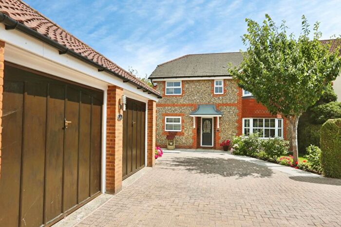 4 Bedroom Detached House For Sale In York Close, Chandler's Ford, Eastleigh, Hampshire, SO53