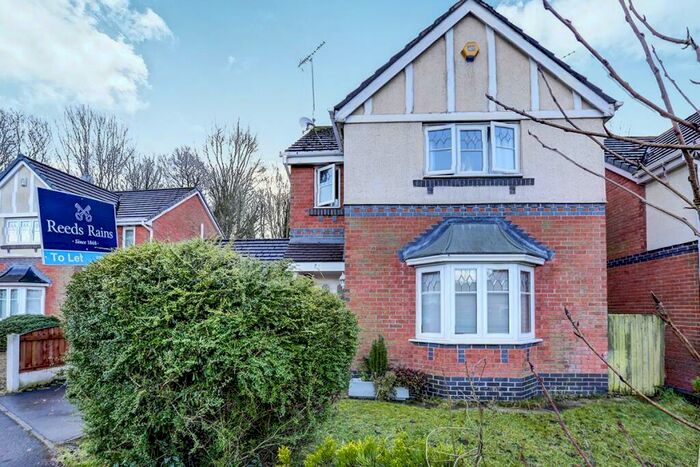 3 Bedroom Detached House To Rent In Westwood Avenue, Hyde, Cheshire, SK14