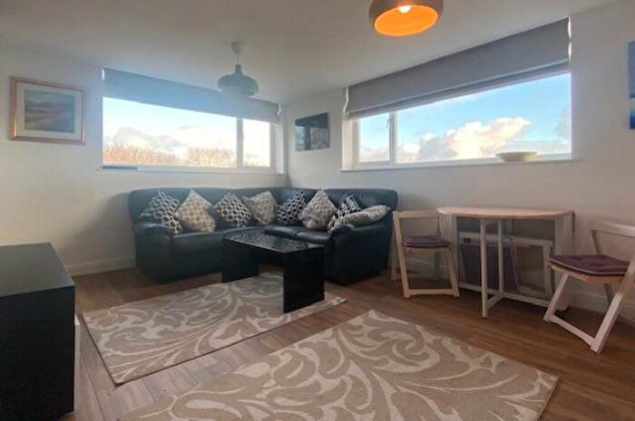 3 Bedroom Apartment To Rent In Mere Bank, Liverpool, L17