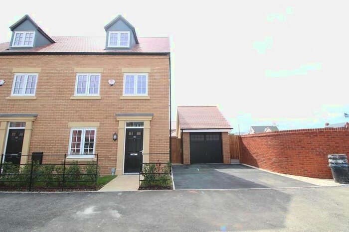 4 Bedroom Property To Rent In Meadow Road, Wixams, MK45
