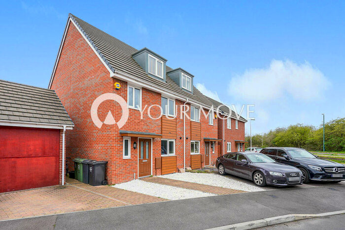 3 Bedroom Semi-Detached House To Rent In Fourier Grove, Dartford, DA1
